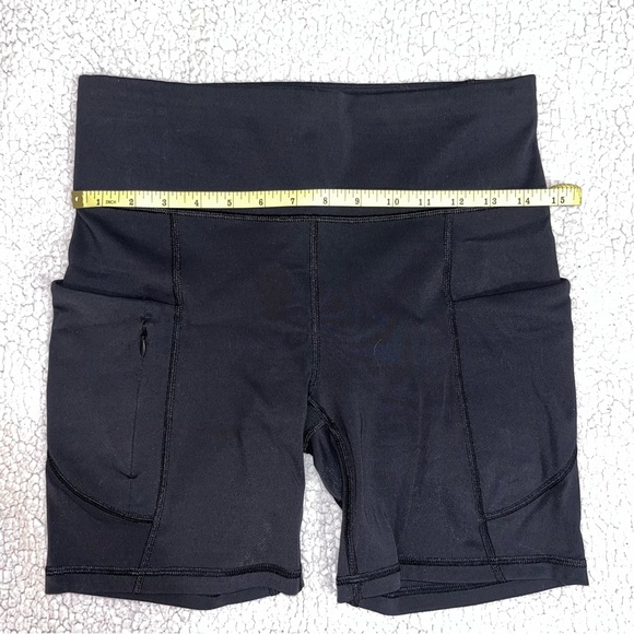 Athleta HR Bike Shorts - Picture 11 of 13